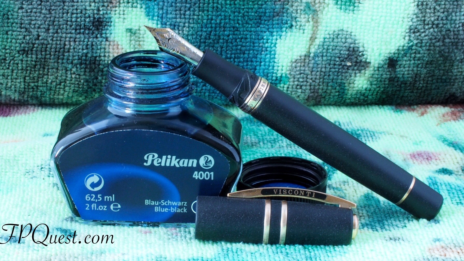blue black fountain pen ink 2